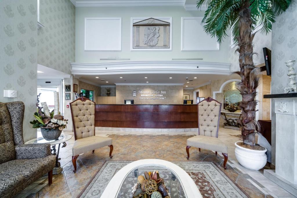 Posezení v ubytování Monte Carlo Inn Brampton
