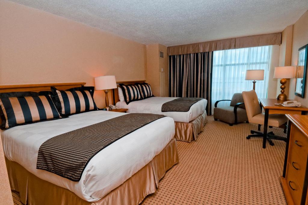 Hollywood Casino Gulf Coast - Deux Reines De Luxe