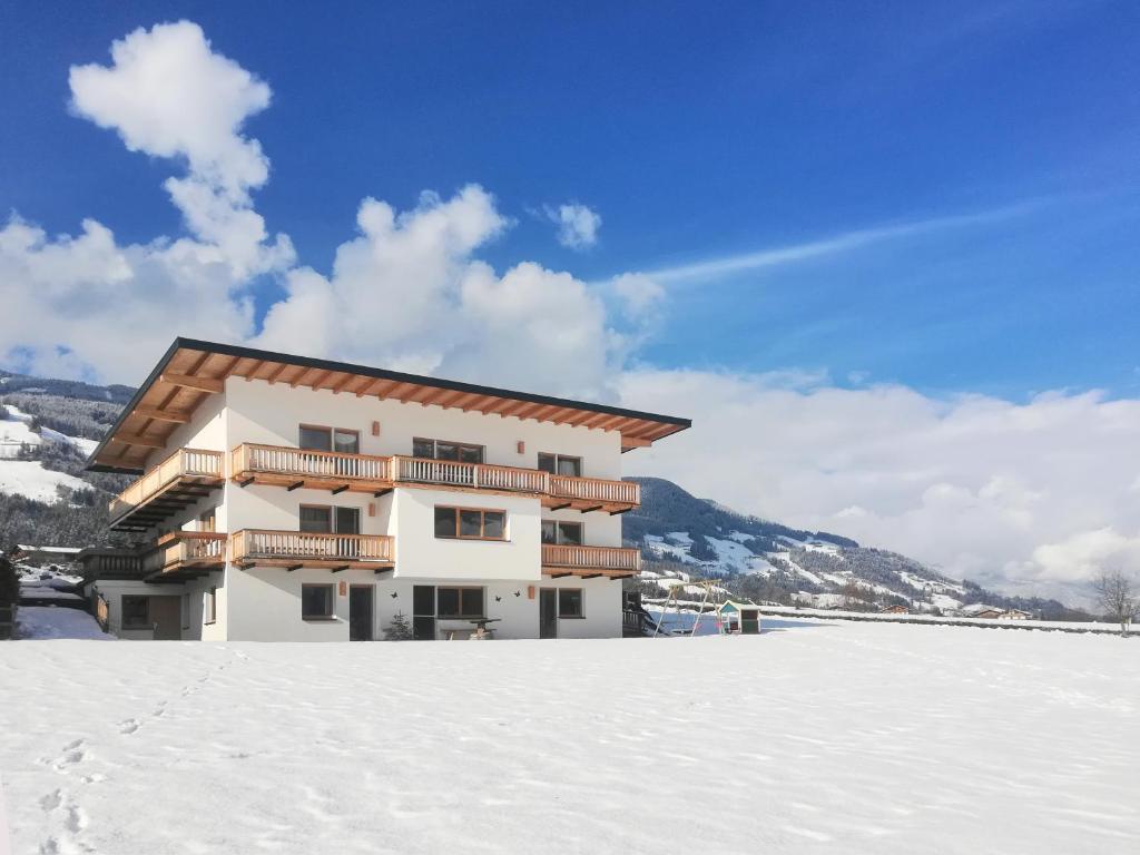 Nespecifikovaný výhled na hory nebo výhled na hory při pohledu z apartmánu