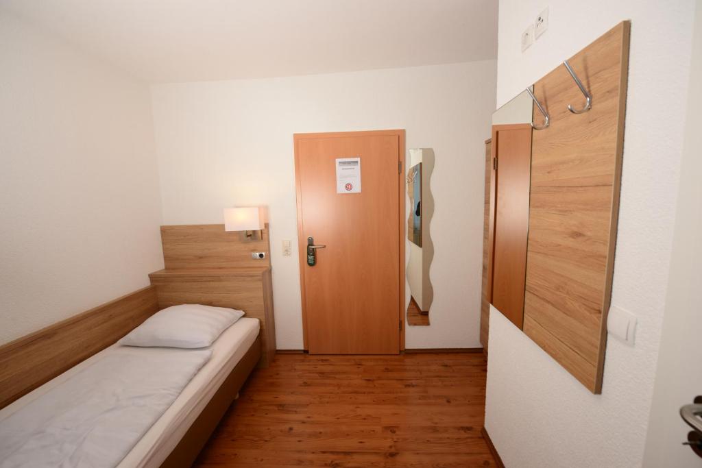 Hotel Linde Stuttgart - Resim 11