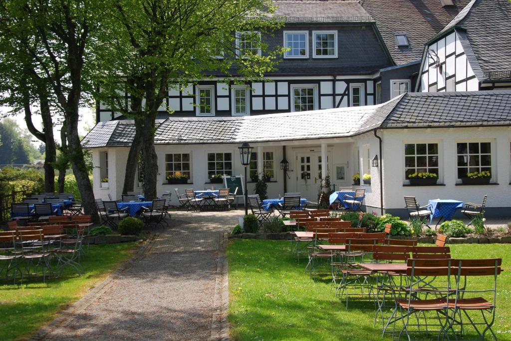 Gallery image of Hotel Waldhaus Föckinghausen in Bestwig