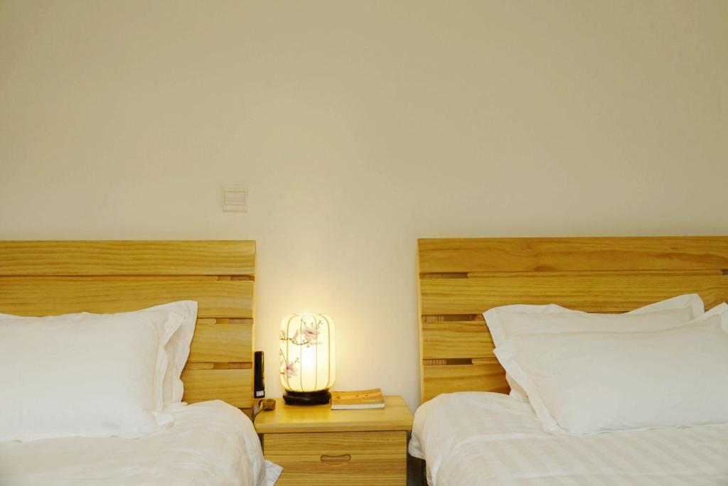 Pure-Land Villa - Standard Twin Room With Mountain View
