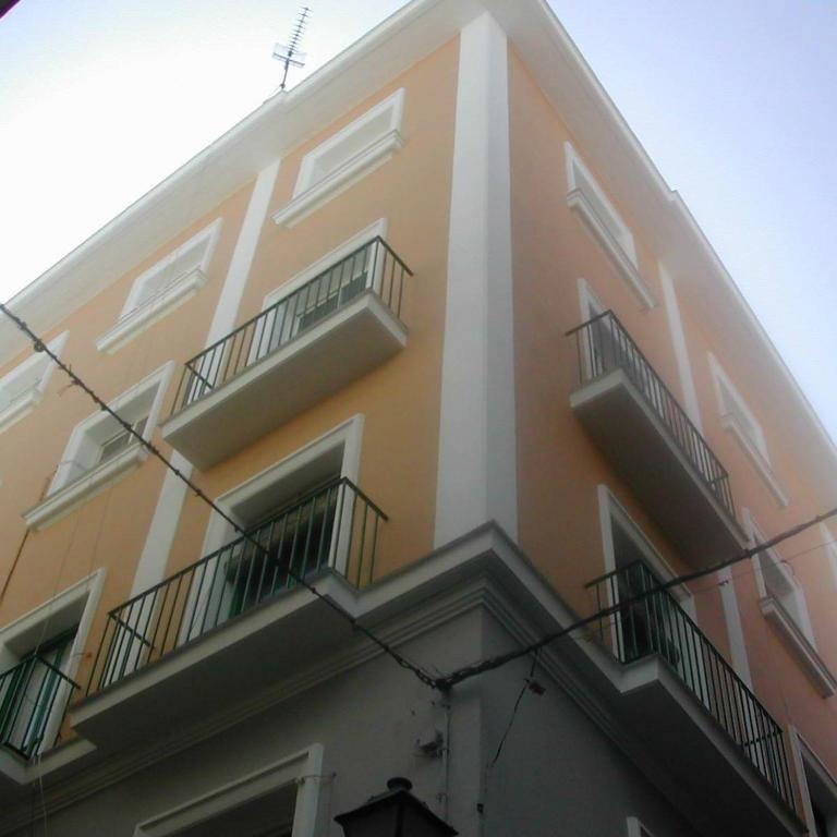 Budova, v ktorej sa apartmán nachádza