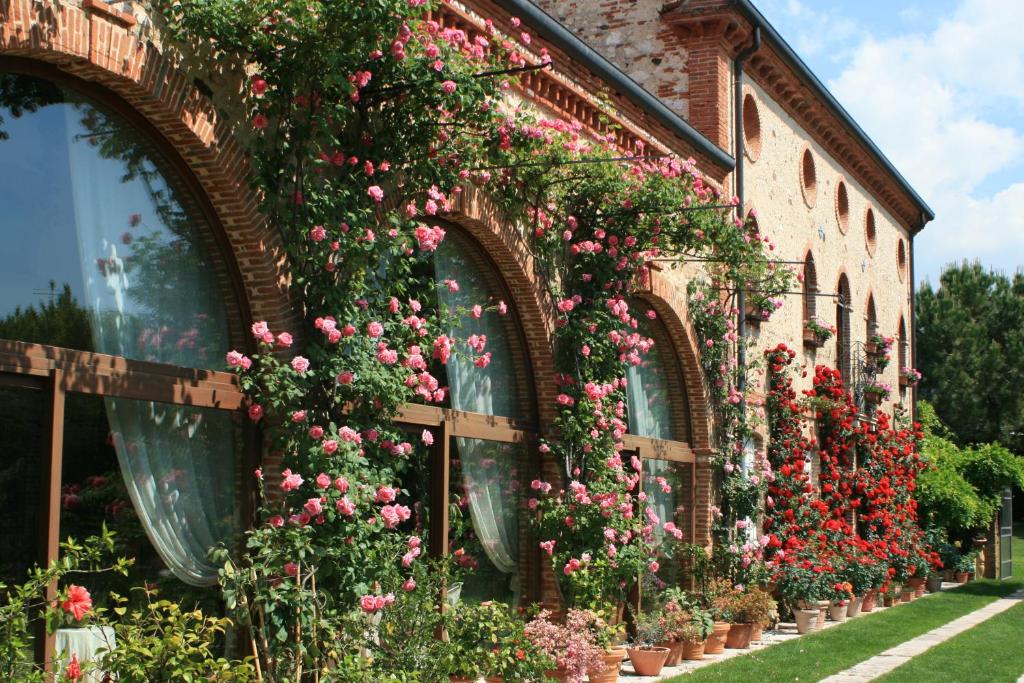 สวนหย่อมนอก Locanda La Corte Dei Galli