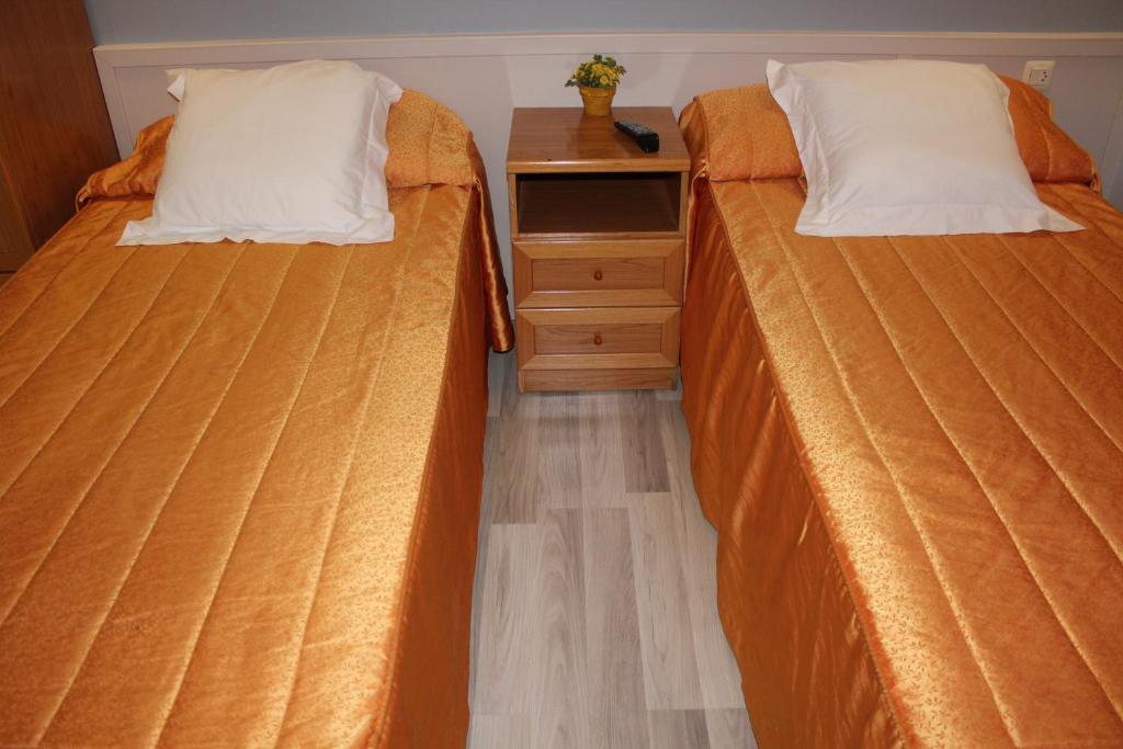 Hostal Montserrat - Chambre Double Ou Lits Jumeaux