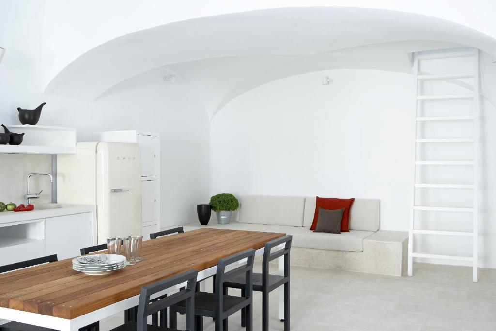 Villa Fabrica Santorini - Villa (16 Adults) With Car Rental Package