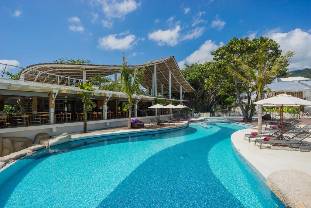 Bazén v ubytování White Sand Samui Resort nebo v jeho okolí