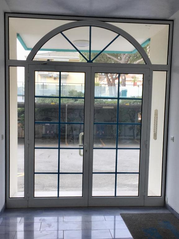 Kép Piccolo Moderno Appartamento sulla Spiaggia in Centro szállásáról Lido di Jesolóban a galériában