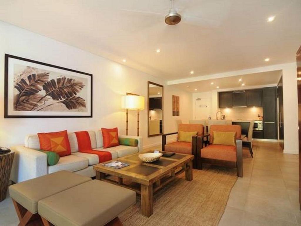 Posezení v ubytování Luxury Apartments at Temple Resort and Spa Port Douglas