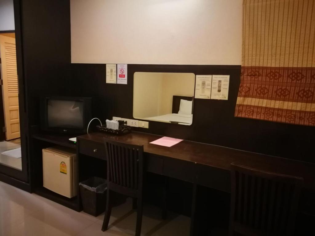 TV a/nebo společenská místnost v ubytování Kong Garden View Resort Chiang Rai