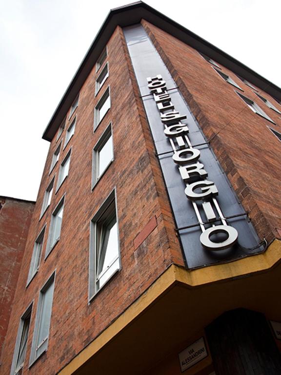 The building in which a szállodákat is located