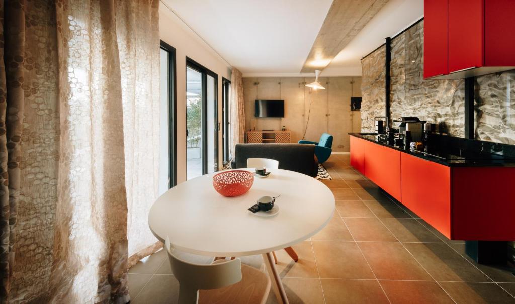 Kuchyň nebo kuchyňský kout v ubytování Citta di Lume Suites & Lofts