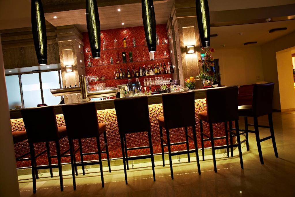 Lounge nebo bar v ubytování Landhotel Sonne