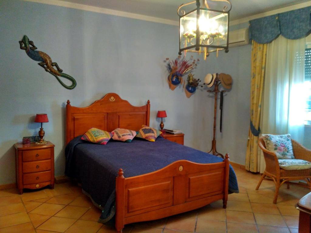 Casa Rural LOS CORTESES - Five-Bedroom House
