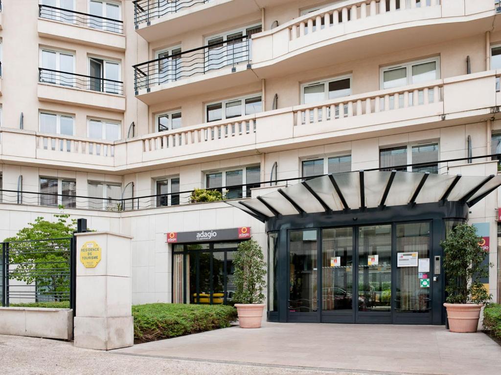 Aparthotel Paris 15 Porte de Versailles, Issy-les-Moulineaux – Updated 2023  Prices