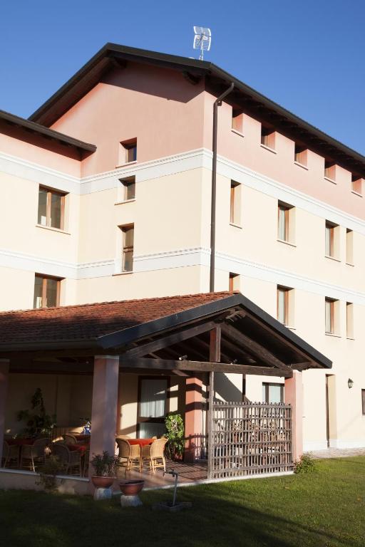 Budova, kde se hotel nachází