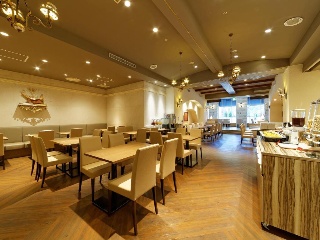 Restaurace v ubytování Hotel Sunroute Sopra Kobe
