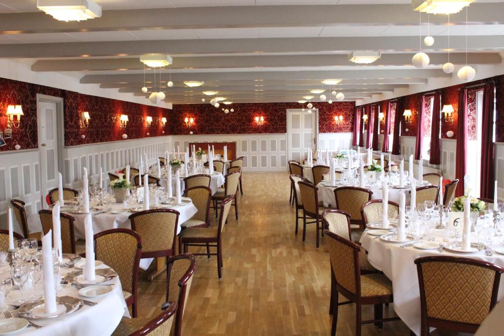 Veitingastaður eða matsölustaður á Tambohus Kro & Badehotel