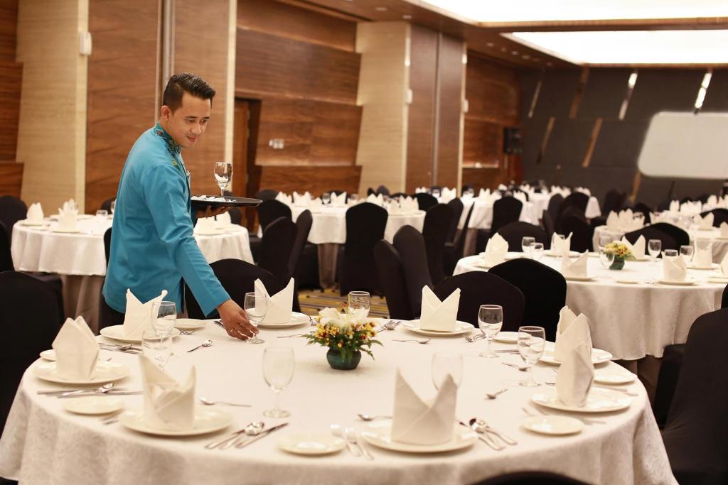 Tetamu yang menginap di Hotel Ciputra Cibubur managed by Swiss-Belhotel International