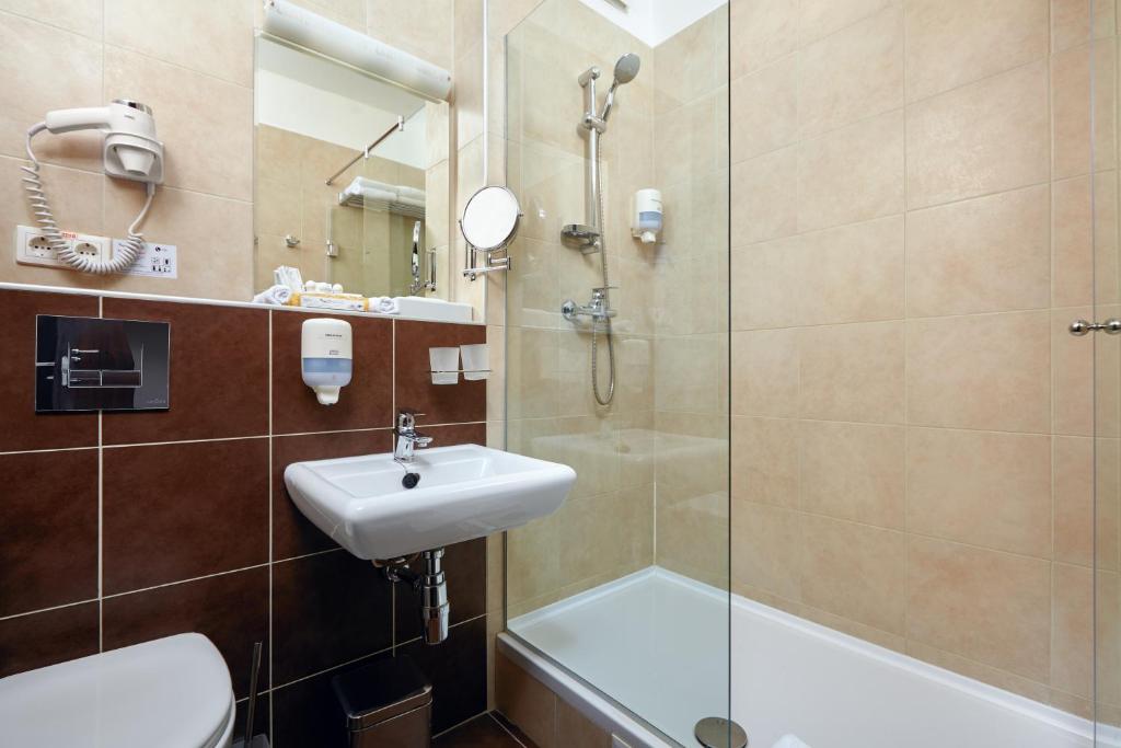 City Hotel Sova - Camera Doppia Di Comfort