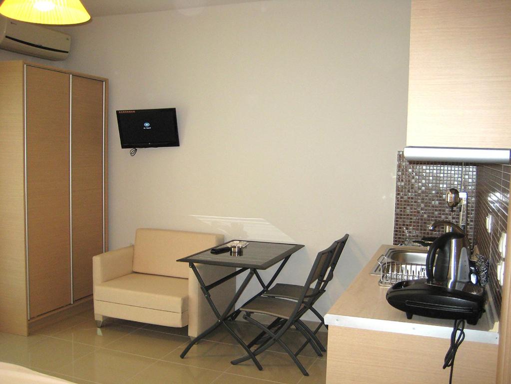 TETYK Keramoti Hotel Apartments - 18