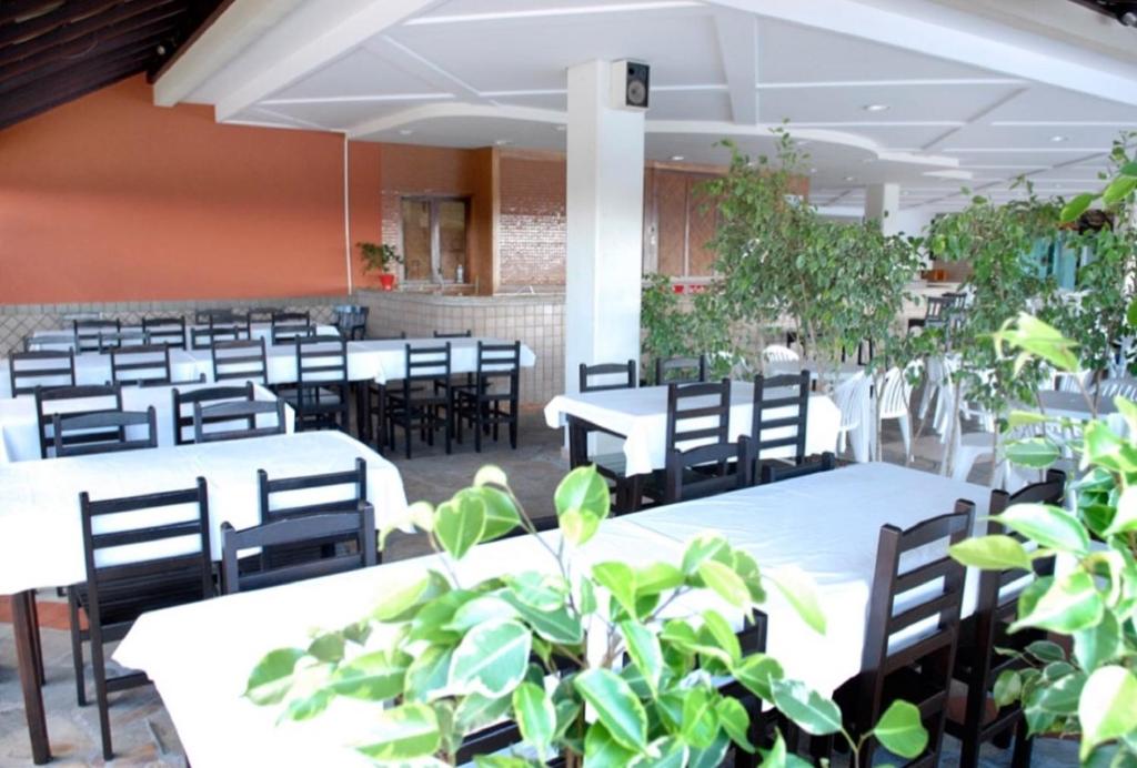  Porto Real Suites Mangaratiba