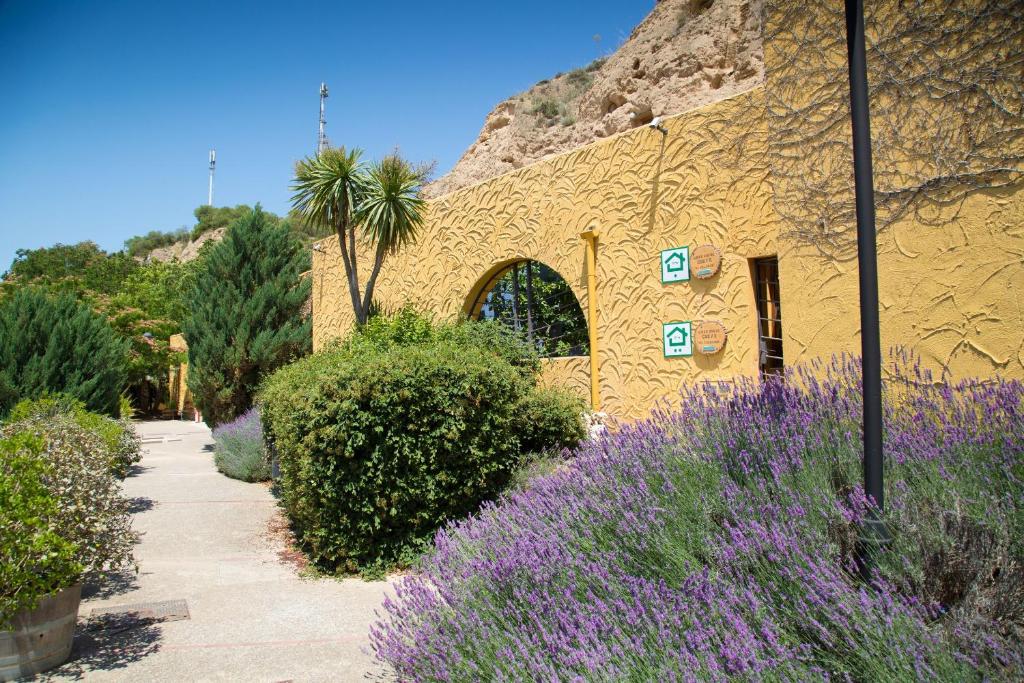 Zahrada ubytování Cuevas de las Bardenas