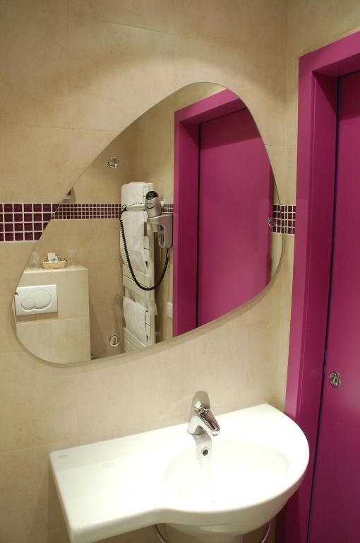 Hôtel de la Fontaine - Resim 37