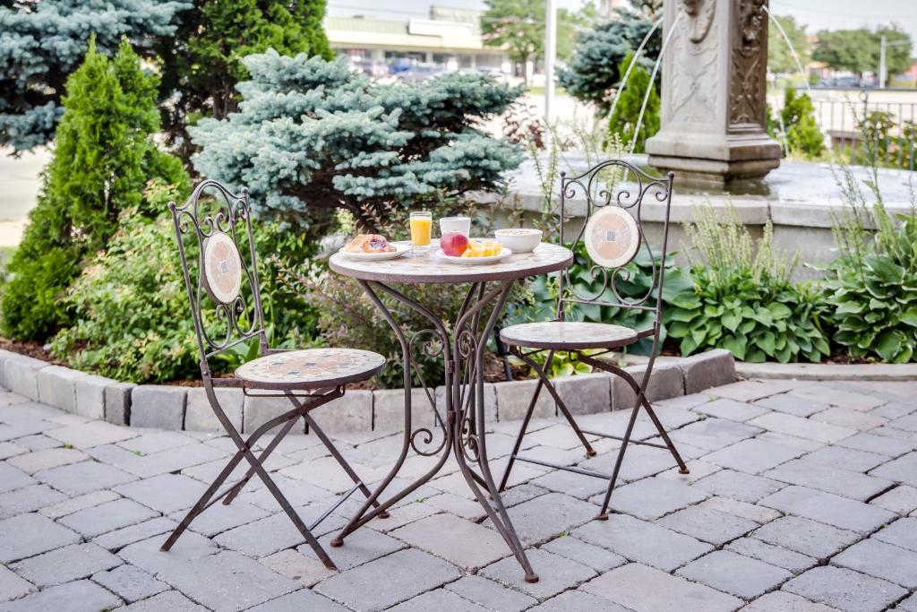 Zahrada ubytování Monte Carlo Inn Toronto West Suites