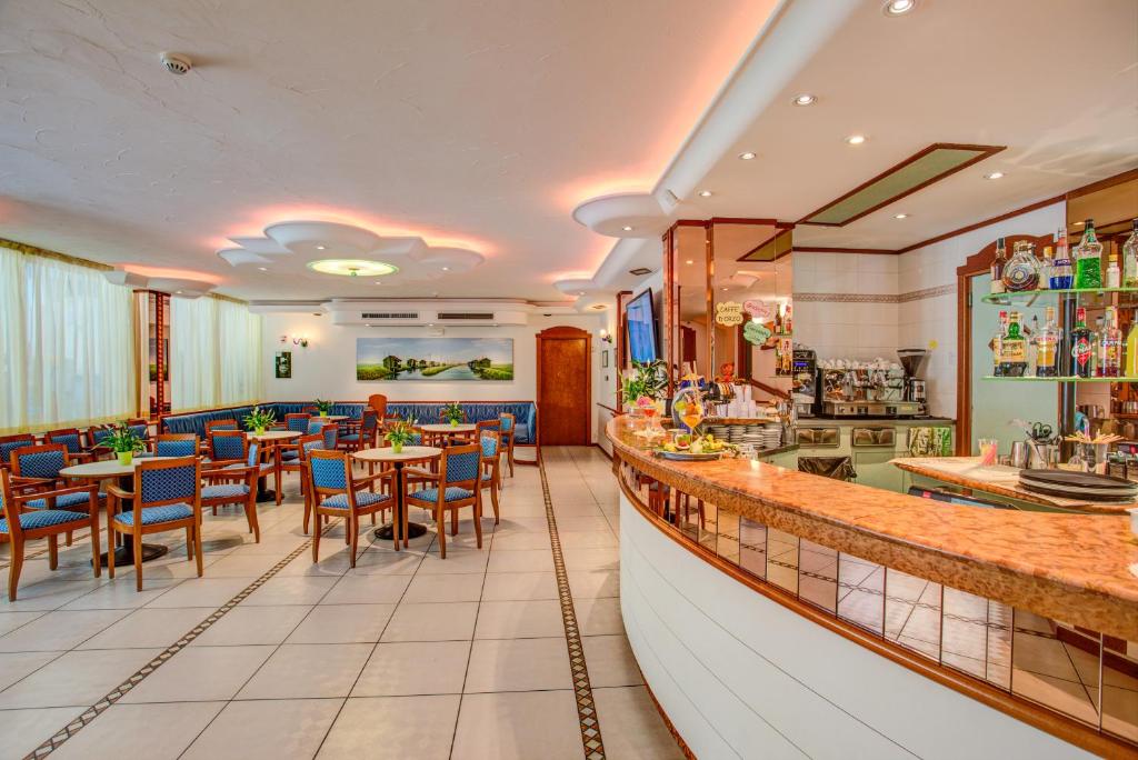 Lounge nebo bar v ubytování Hotel Smeraldo