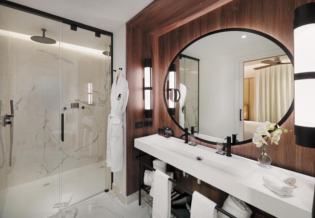 H10 Madison 4* Sup - Resim 40