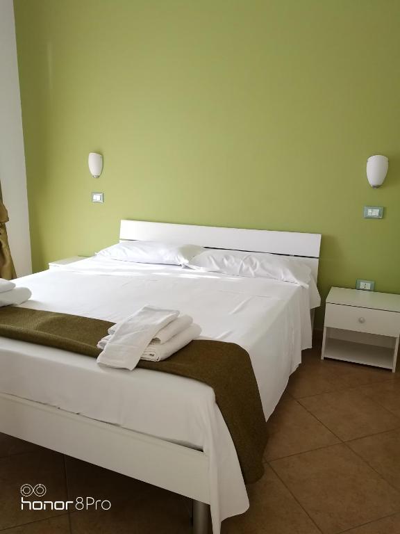 B&B Zahir - Doppelzimmer Mit Balkon