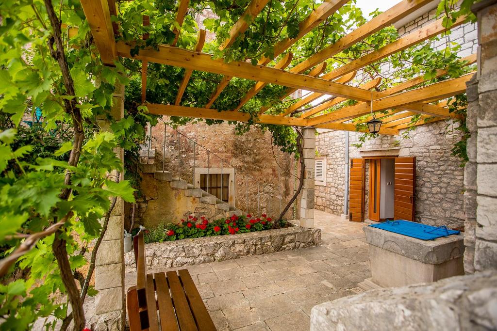 Vonkajšia záhrada v ubytovaní Holiday Home Sumica