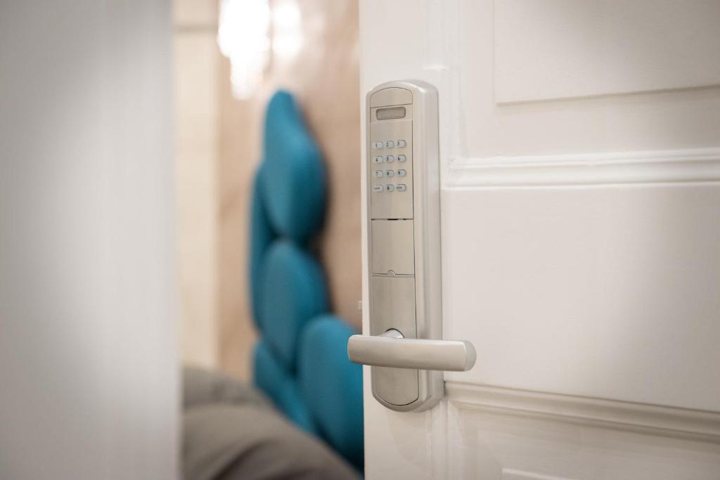 ミラッツォにあるGiò Galà Relaisの取っ手付き扉の閉鎖