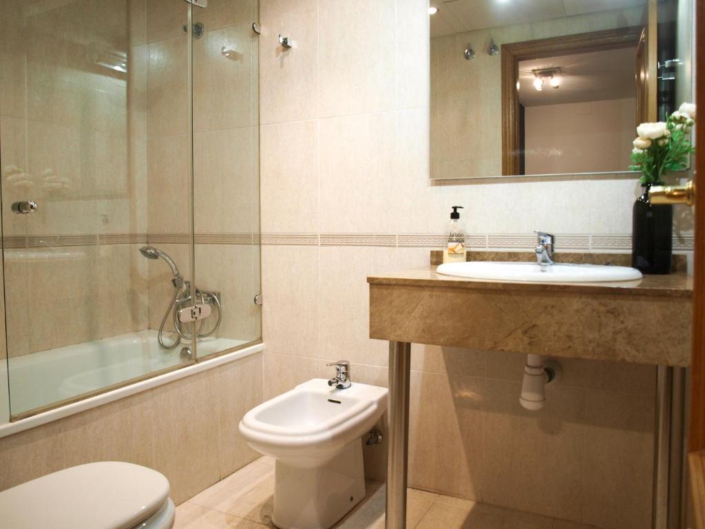 ApartUP Aquarium City, Valencia – Updated 2023 Prices
