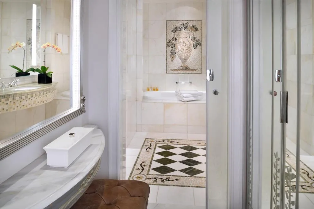 Family Premier Versace Creek View Room - 4pm Late Check-out (subj. to availability), 50% F&B (excl. Q's, Brunch, In room dining), Spa Buy 1 Get 1 (subj. to availability), valid until 30-09-2026 (excl. public holidays)
