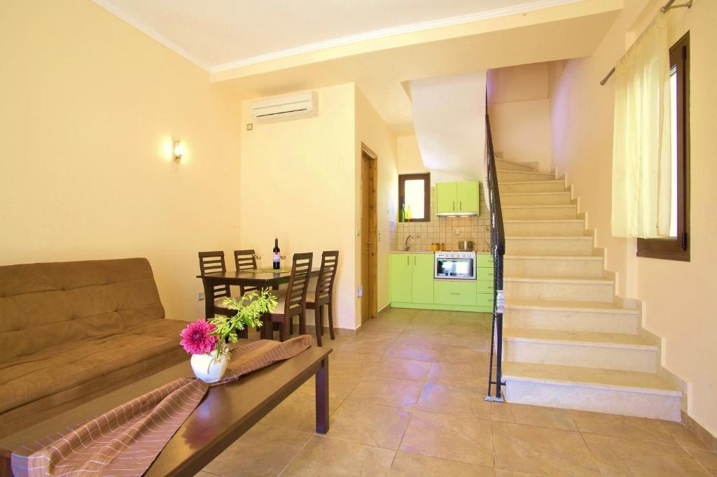 A seating area at Il Viaggio Verde