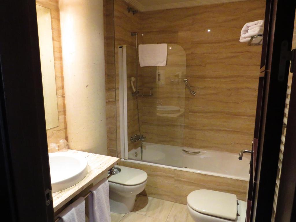 Koupelna v ubytování Euba Hotel