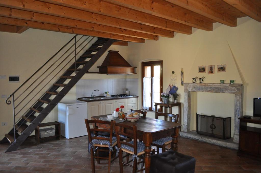 Kuchyň nebo kuchyňský kout v ubytování Le Quattro Stagioni B&B and Apartament