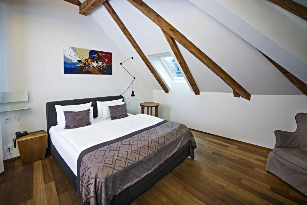 Hotel Golden Crown - Resim 36