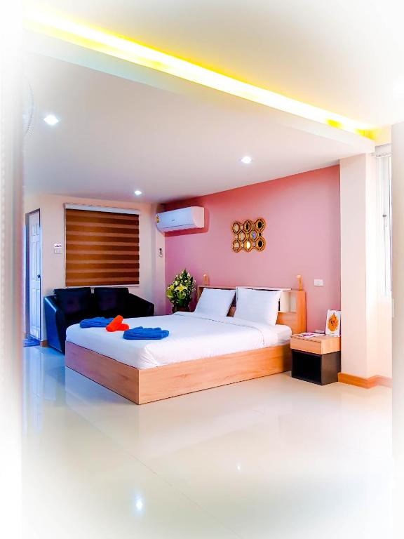 Walking Street Residence - Boutique Suites near the Beach & Walking Street
