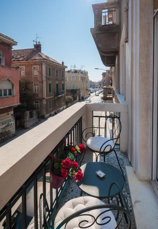 Balkón nebo terasa v ubytování VIP Rooms