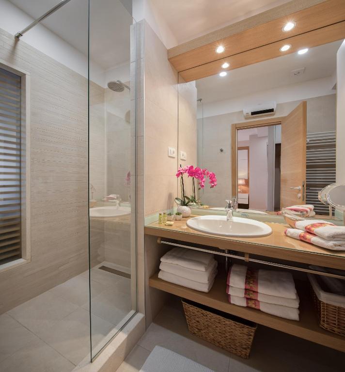 Koupelna v ubytování VIP Rooms