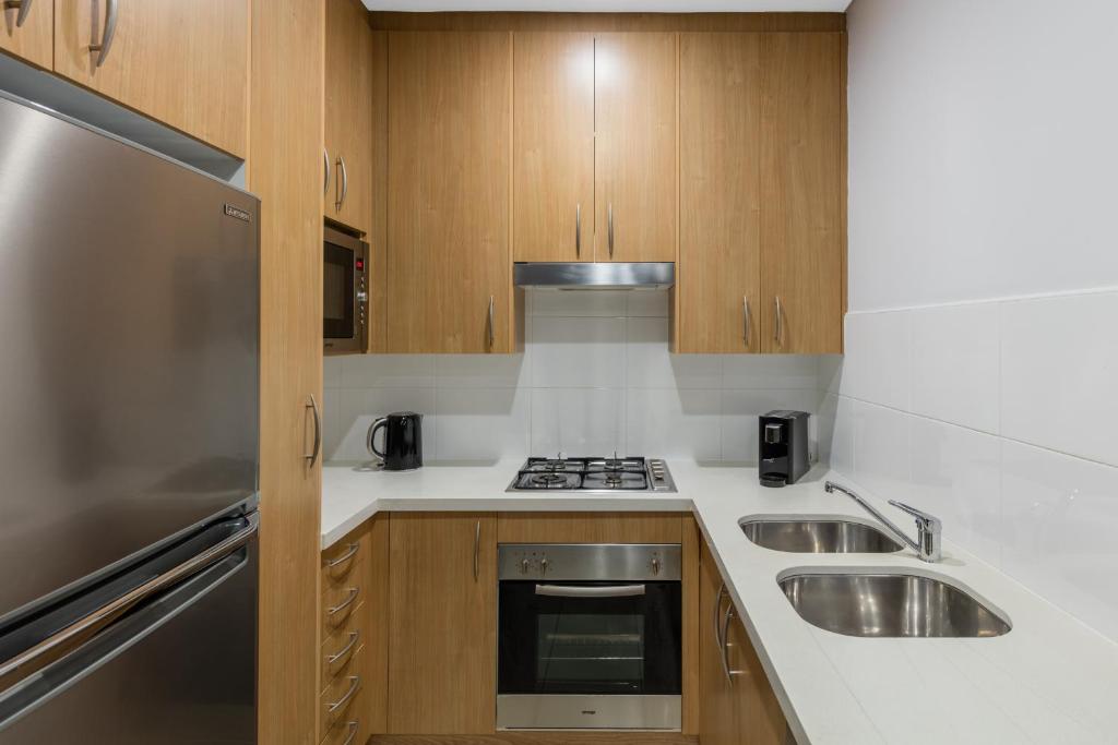Meriton Suites Waterloo - Resim 21