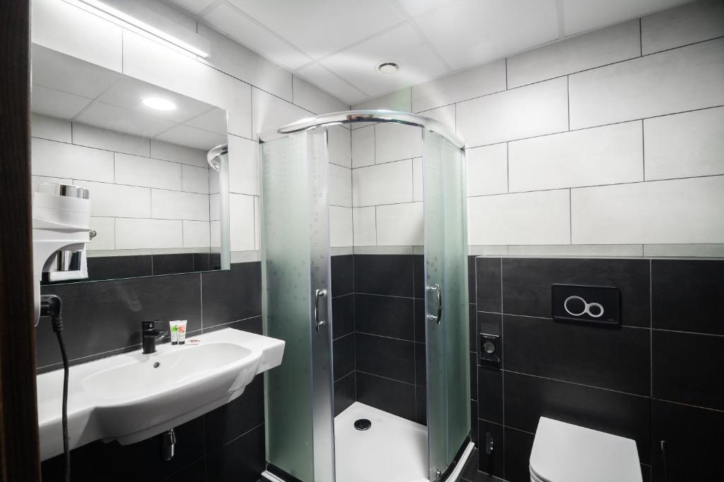 Vulcan Hotel - Eenpersoonskamer Met Badkamer