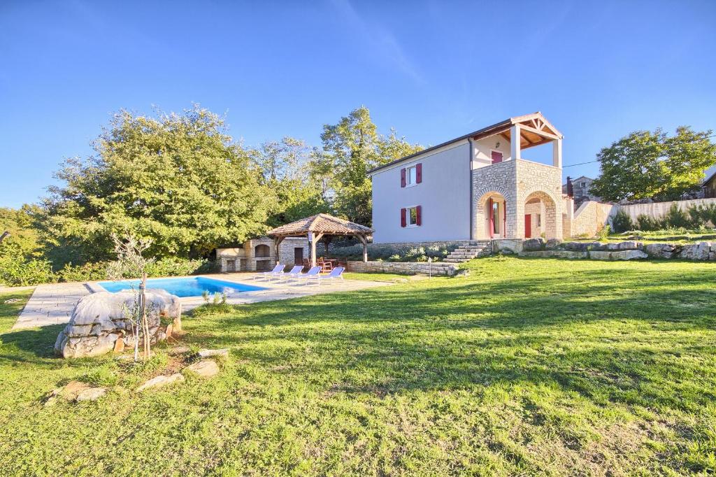 Zdjęcie z galerii obiektu Villa Nunica w mieście Radetići