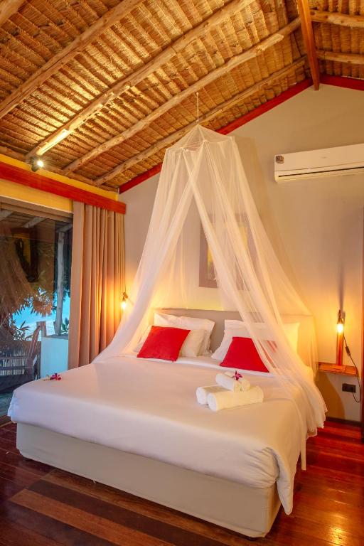 Secret Garden Beach Resort - Superieure Strandfront Bungalow