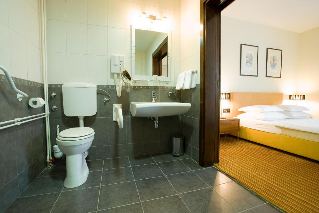 Hotel Laguna Zagreb - Resim 8