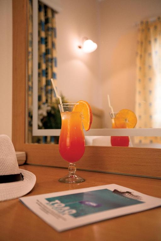 Nápoje v ubytování Epidavria Hotel