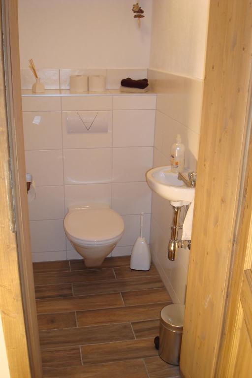 A bathroom at Haus Renswouw